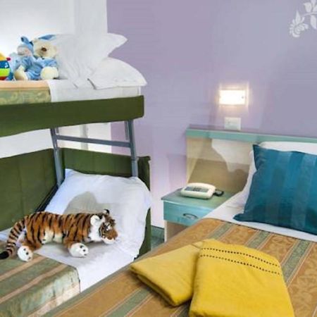 Hotel Diana Белларія-Іджеа-Марина Екстер'єр фото