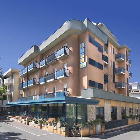 Hotel Diana Белларія-Іджеа-Марина Екстер'єр фото